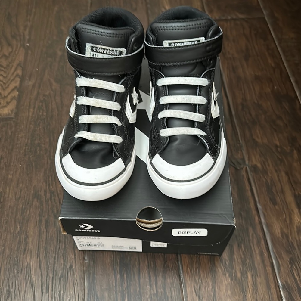 Boy’s Converse high sneakers